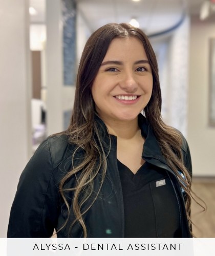 dental assistant alyssa smiling in Irving
